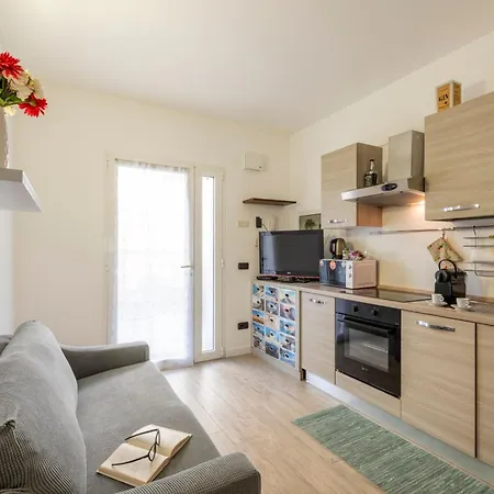Bnbutler - Archimede 53 - Bright Apartment Milan